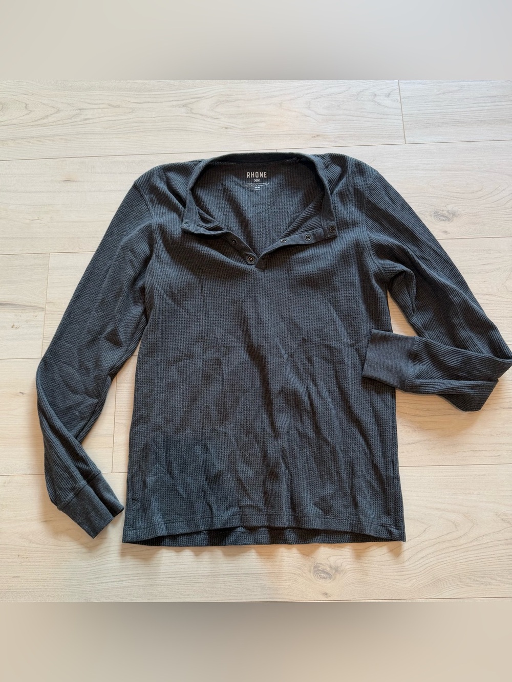 RHONE Gray Waffle Knit Long Sleeve Henley Top